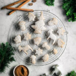 Vegan Spice Sugar Cookies | occasionallyeggs.com #holidaybaking #cookies