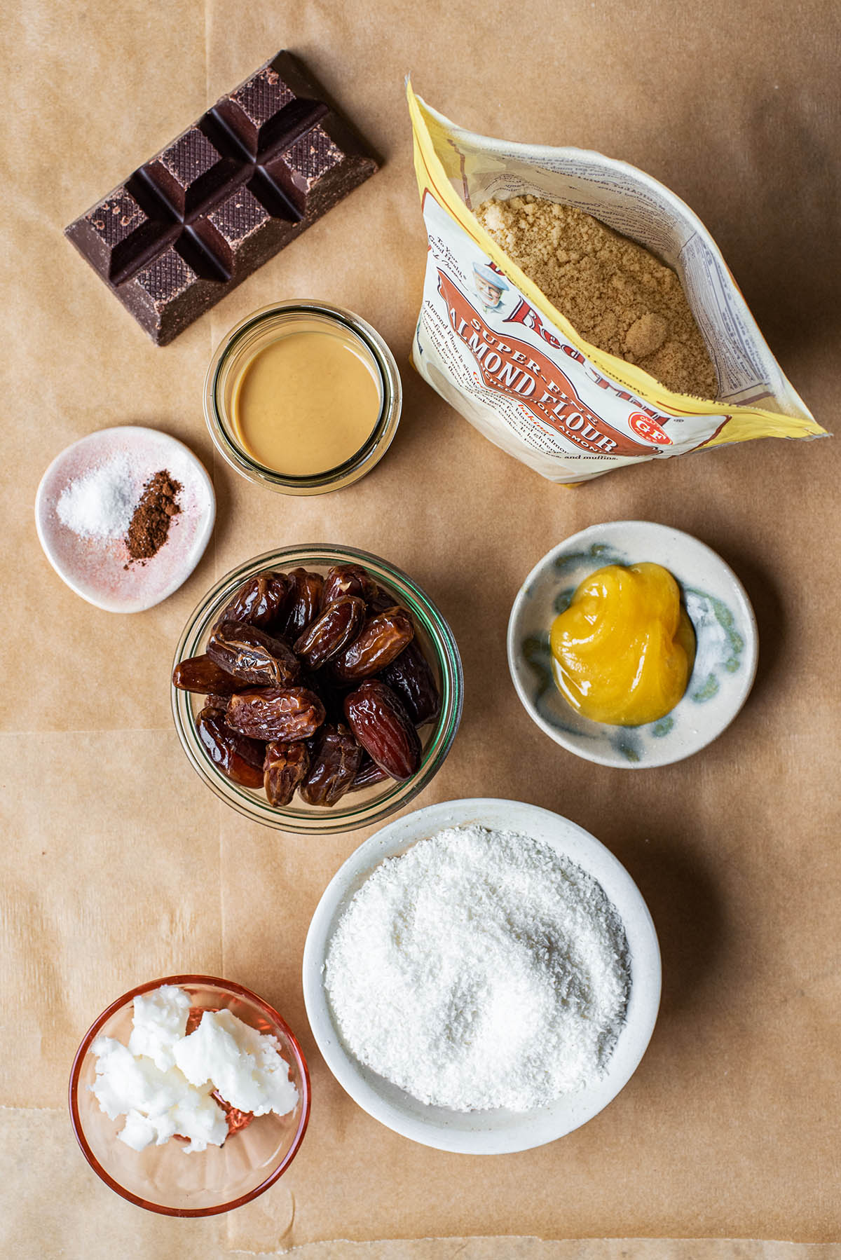 No-Bake Chocolate Caramel Shortbread Bars ingredients.