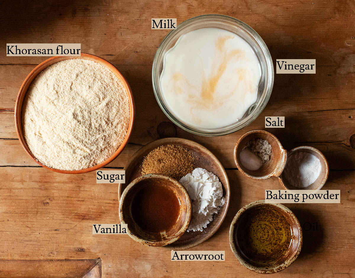 Khorasan pancakes ingredients with labels.