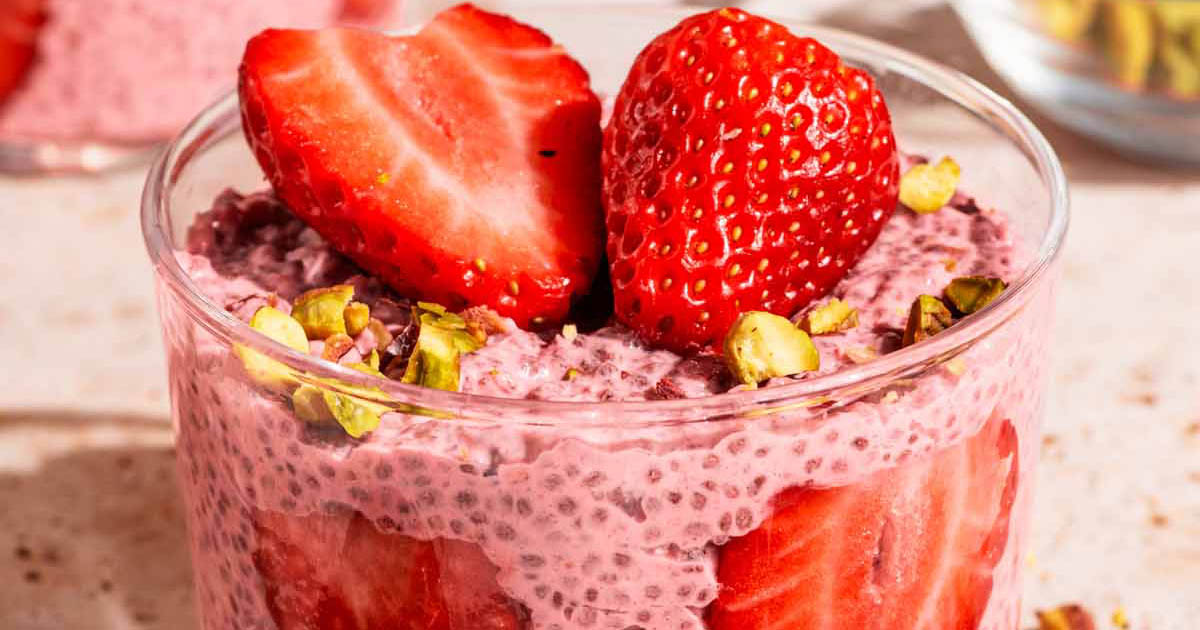 Strawberry Chia Pudding - Occasionally Eggs
